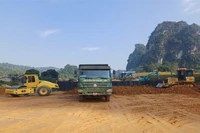 プロジェクト企業はドンダン・チャリン高速道路プロジェクトの42の建設プロジェクトを実施していますが、現場のいくつかの問題がプロジェクトの進捗に影響を及ぼす可能性があります。
