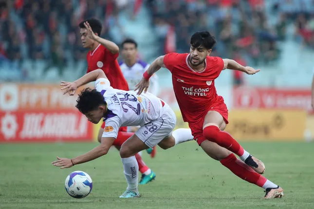 Le Hanoi FC a perdu le « derby de Hanoï » contre le Cong Viettel (image 16).