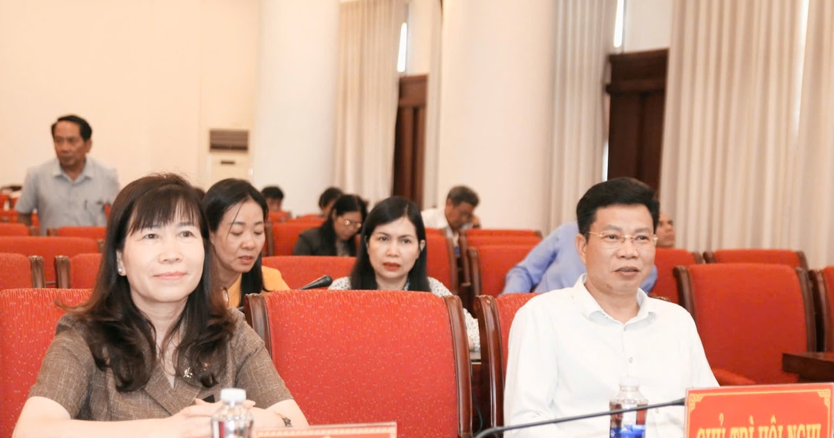 Bế mạc tập huấn về hoạt động của tổ chức Đảng, chính quyền, MTTQ, các đoàn thể chính trị ở cấp xã (mới)