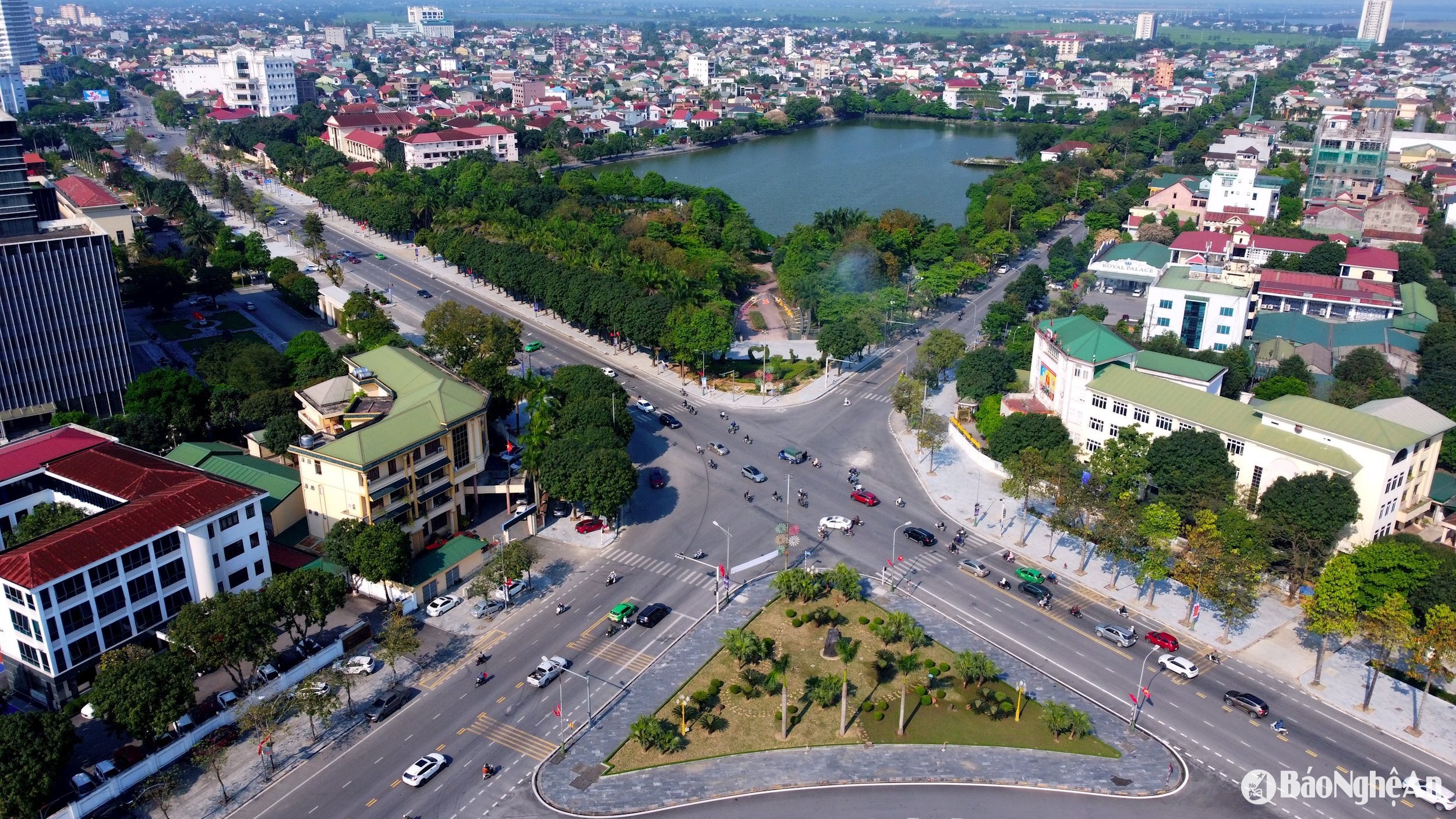 ngã tư quảng trường