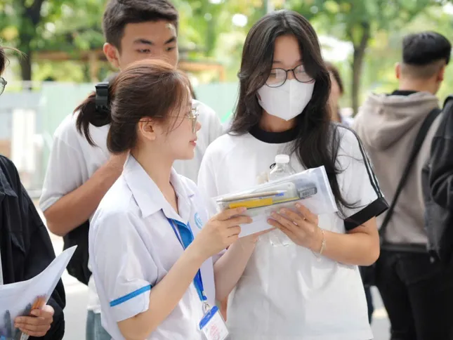 Hai trường thành viên ĐHQG TPHCM rút gọn phương thức xét tuyển năm 2025 ảnh 1