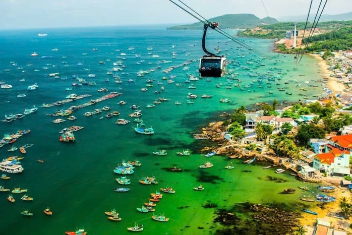 Ngành du lịch Kiên Giang vượt đón hơn 10 triệu lượt khách- Ảnh 1.
