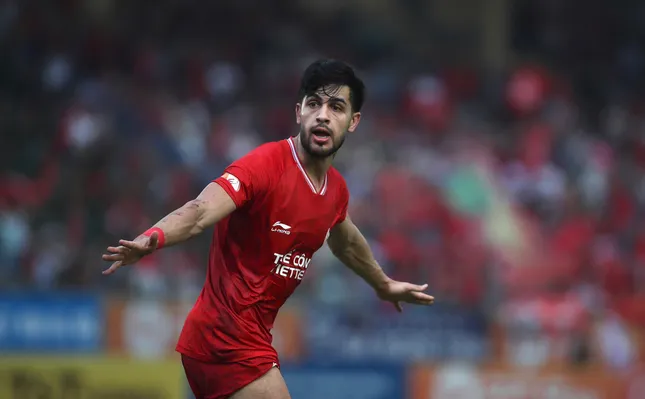 Le Hanoi FC a perdu le derby hanoïen contre le Cong Viettel (image 10).