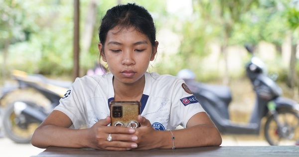 Đồng bào Chứt sẵn sàng đầu tư để tiếp cận thông tin