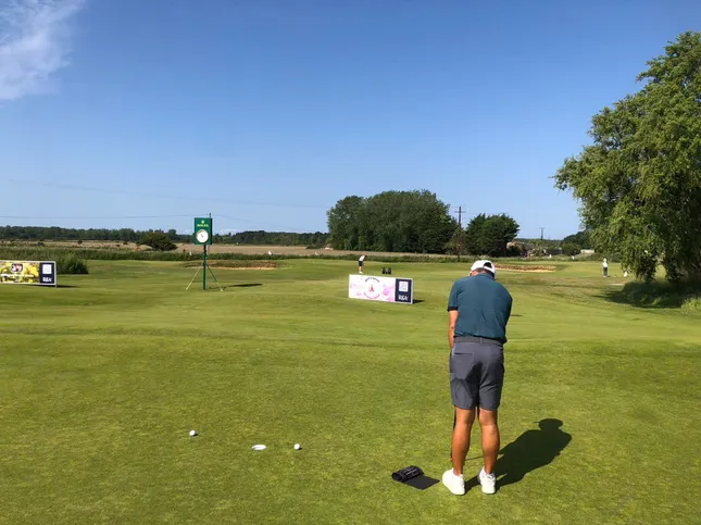 Nguyễn Anh Minh làm caddie trước ngày phát bóng lịch sử tại The Amateur Championship ảnh 5