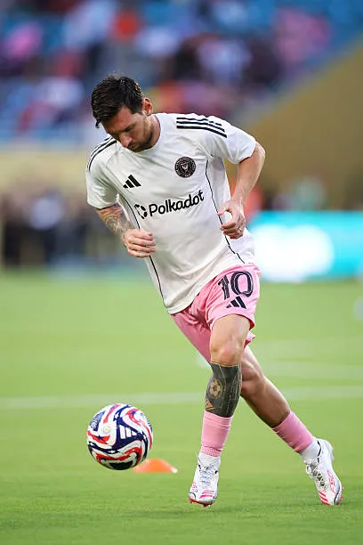 ផ្សាយផ្ទាល់ Inter Miami vs Al Ahly 0-0 (H1)៖ Lionel Messi ចាប់ផ្តើមរូបថតទី ៨
