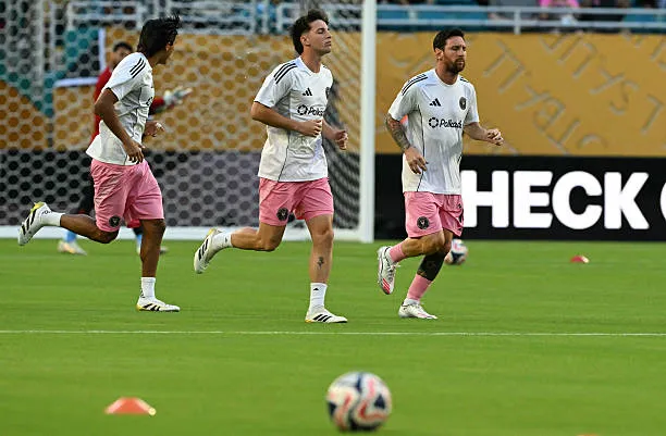 ផ្សាយផ្ទាល់ Inter Miami vs Al Ahly 0-0 (H1)៖ Lionel Messi ចាប់ផ្តើមរូបថតទី ៩
