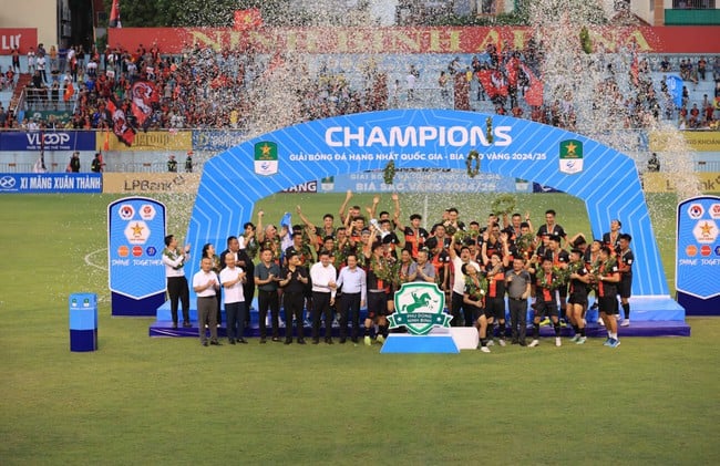 Hành trình trở lại V-League của bóng đá Cố đô Hoa Lư- Ảnh 1.