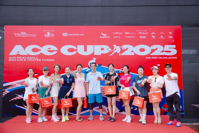 'Lộ diện' những nhà vô địch giải Pickleball Báo chí và Truyền thông - ACE Cup 2025 ảnh 2