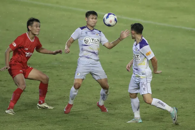 Le Hanoi FC a perdu le « derby de Hanoï » contre le Cong Viettel (image 5).