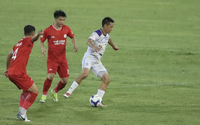 Le Hanoi FC a perdu le « derby de Hanoï » contre le Cong Viettel (image 4).