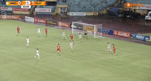 Le Hanoi FC a perdu le « derby de Hanoï » contre le Cong Viettel (image 2).