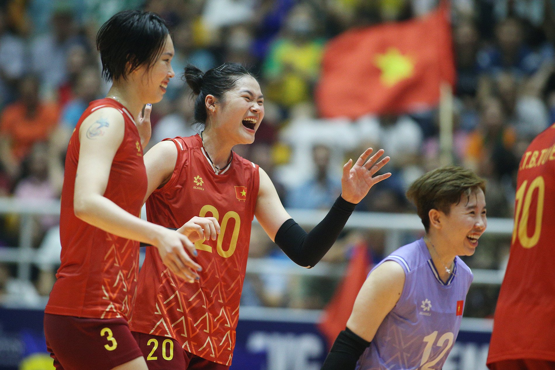 bong chuyen chau a 2.JPG