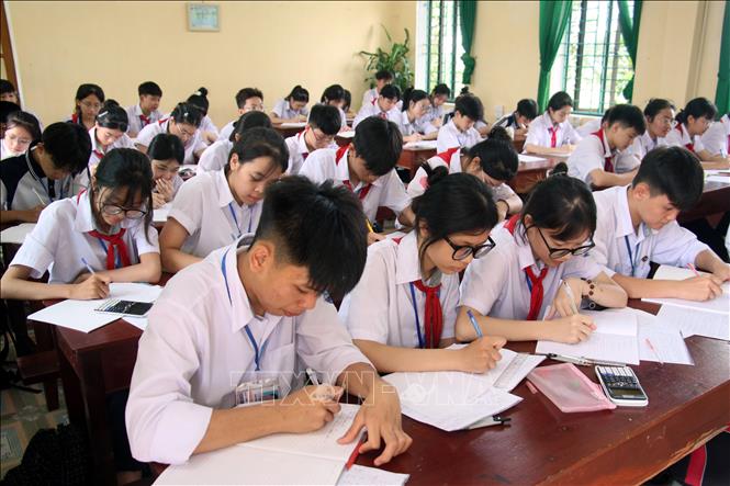 ทบทวนและปรับปรุงหลักสูตรการศึกษาทั่วไปที่เกี่ยวข้องกับการรวมจังหวัดและเมือง