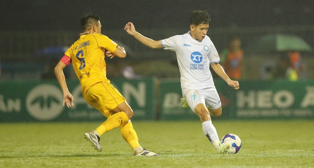 ចំណាត់ថ្នាក់ V-League 2024/25 - ជុំចុងក្រោយ 25