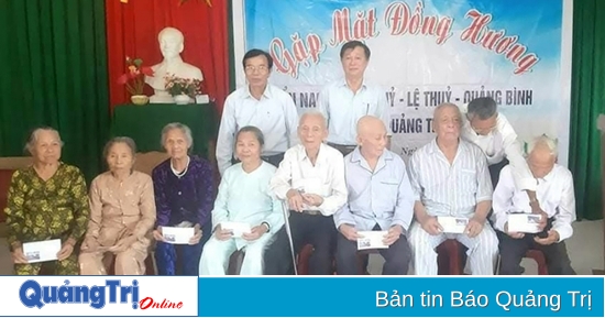 Hai quê hương, một mái nhà
