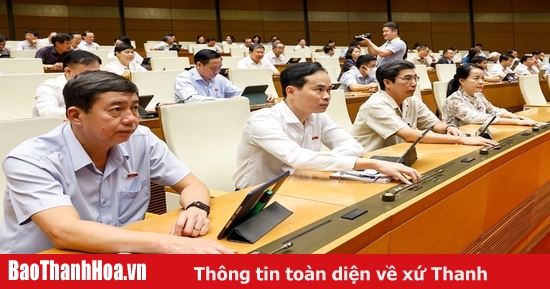 Quốc hội chính thức thông qua việc sửa đổi, bổ sung một số điều của Hiến pháp