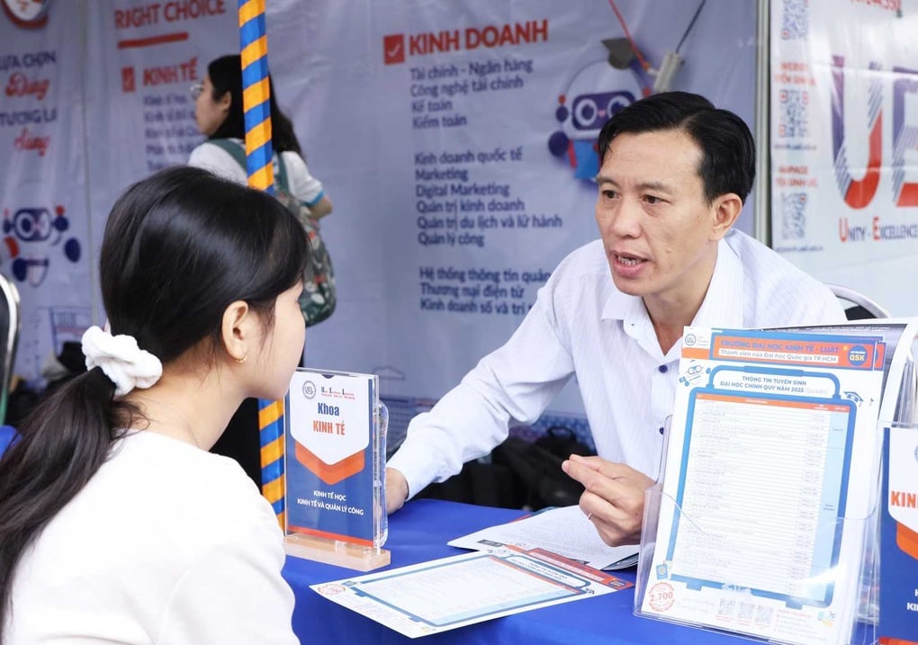 Thêm 2 trường lớn cộng điểm IELTS, thí sinh có thêm phao cứu sinh - 1