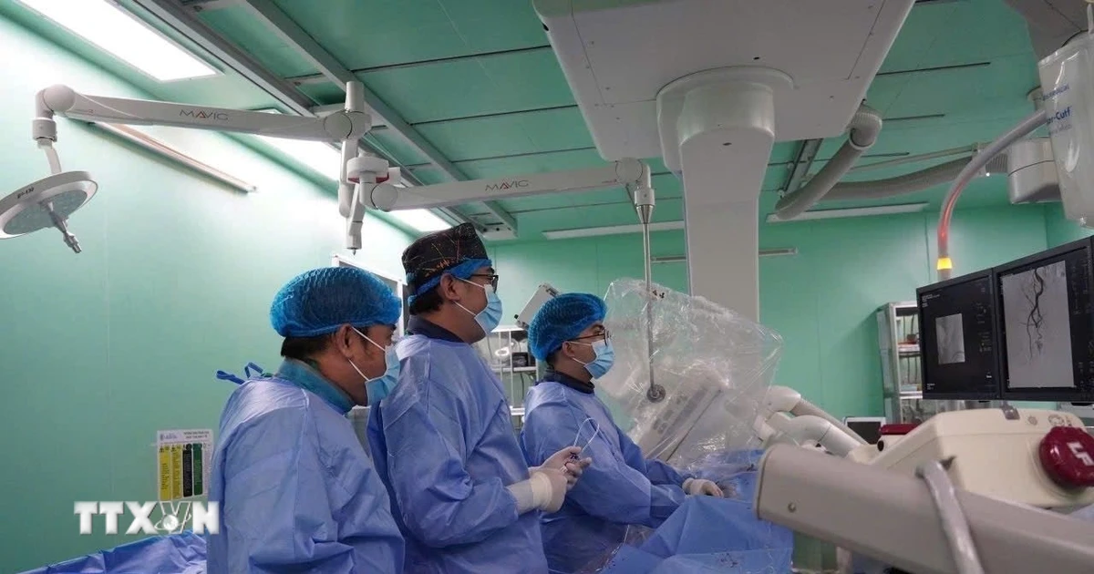 Can Tho: Saving the life of a patient with critical pulmonary embolism and hemorrhage