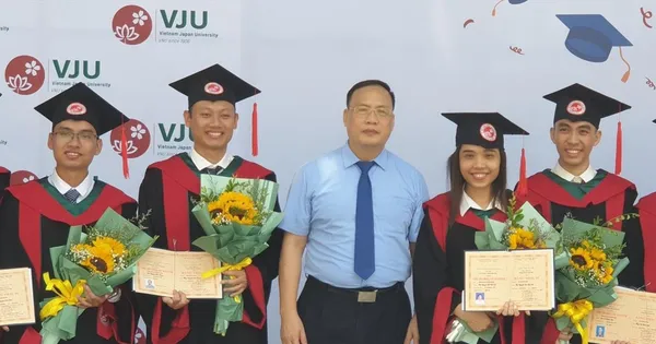 Chuyên gia lí giải việc nhiều trường đại học bỏ tổ hợp C00