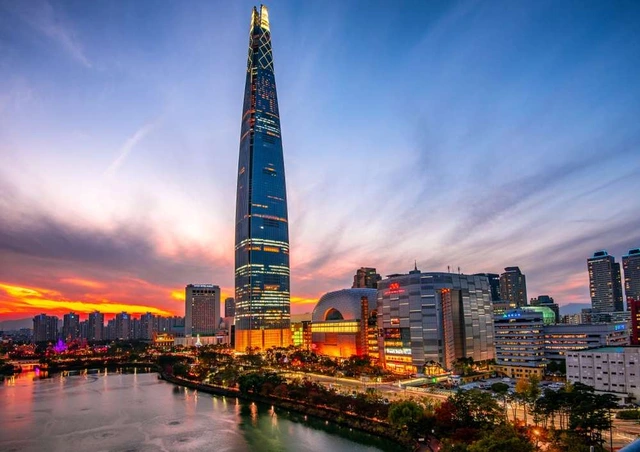 thap-lotte-world.webp