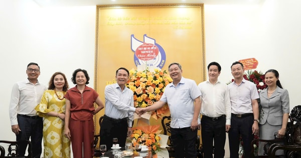 Phó Chủ tịch Thường trực UBND thành phố Lê Hồng Sơn thăm, chúc mừng các cơ quan nhân Ngày Báo chí cách mạng Việt Nam