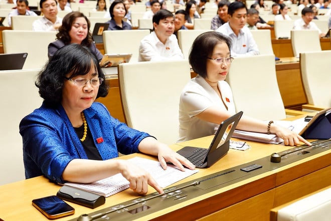Establish a unified two-level local government organization model nationwide