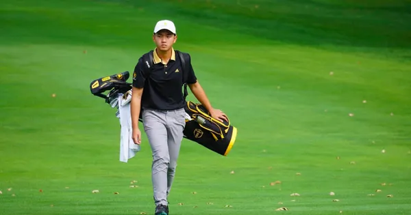 ពានរង្វាន់ Bonallack Trophy ទទួលបានសិរីរុងរឿងនៅ The Amateur Championship
