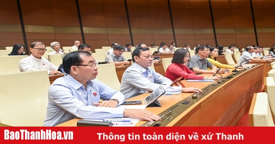 Quốc hội chốt mức hưởng trợ cấp thất nghiệp bằng 60% bình quân tiền lương đóng
