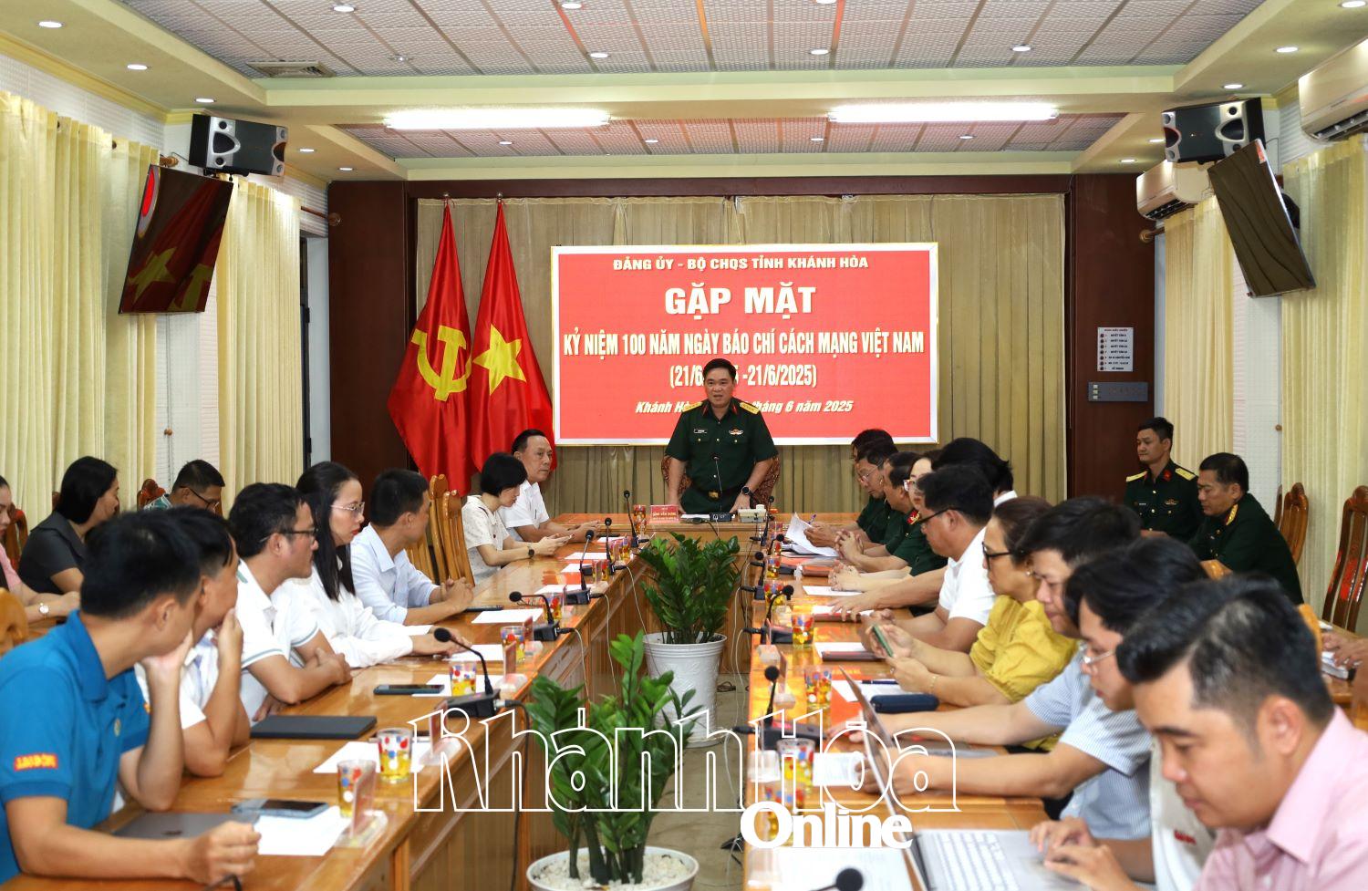 Quang cảnh buổi gặp mặt.
