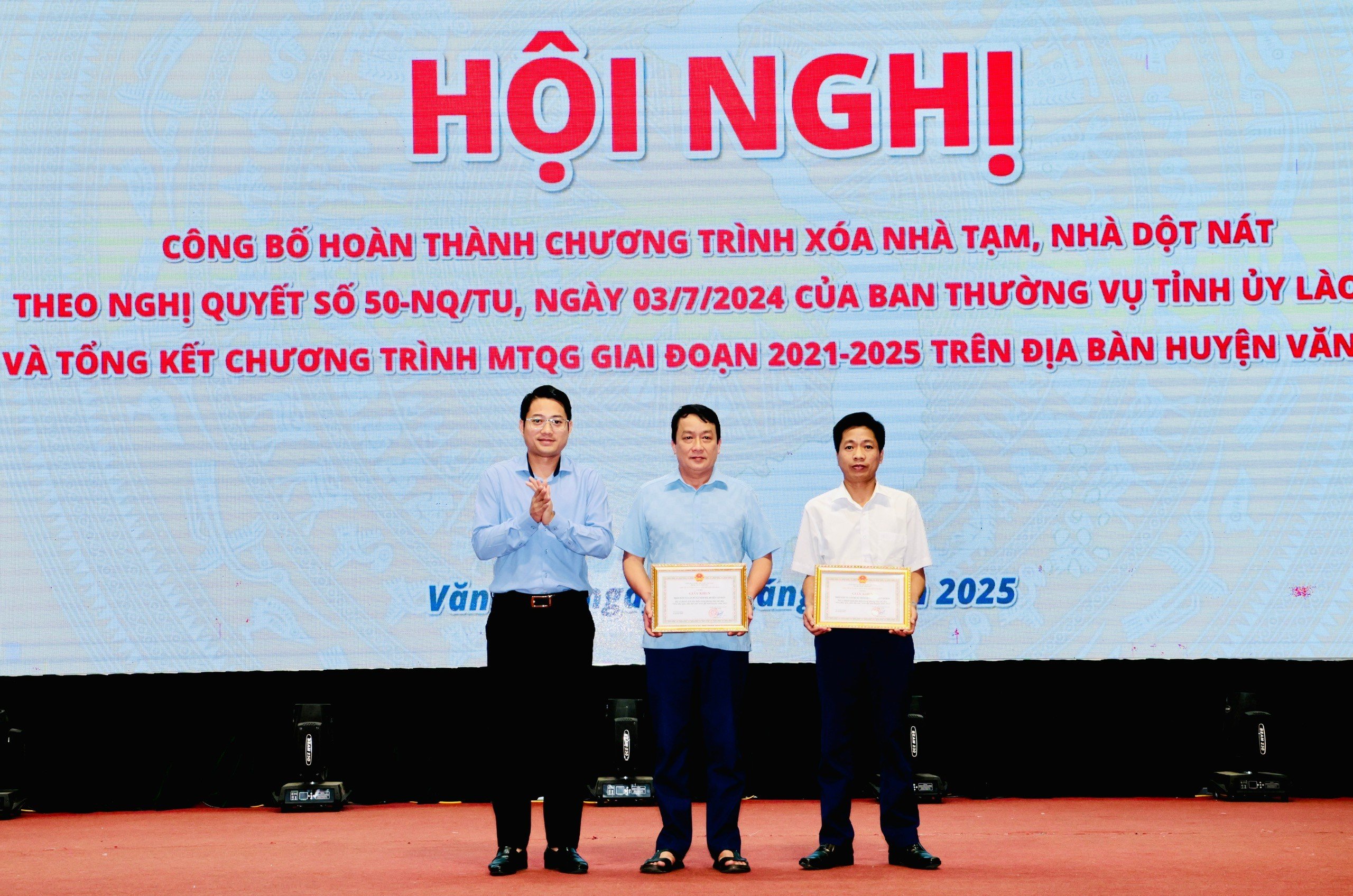 khen-thuong-1.jpg