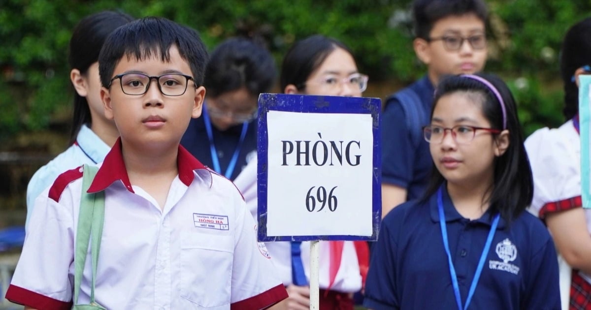 Thí sinh “cày” 6 buổi/tuần, đi 35km để thi lớp 6 Trường Trần Đại Nghĩa