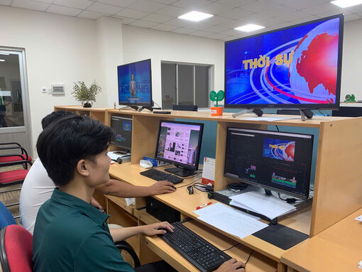 ស្ងាត់ៗពីក្រោយព័ត៌មានទូរទស្សន៍
