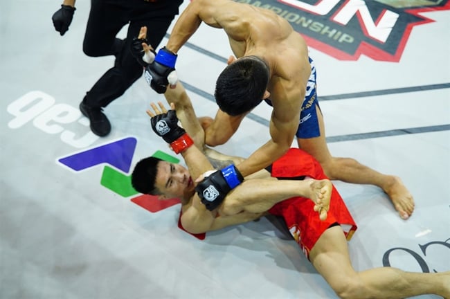 LION Championship 23: Đai vô địch đổi chủ - Ảnh 1.