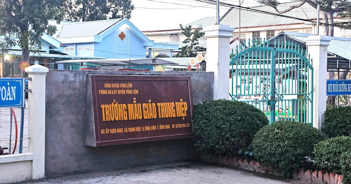 Vinh Long: Department of Education and Training leaders were criticized for many school violence cases.