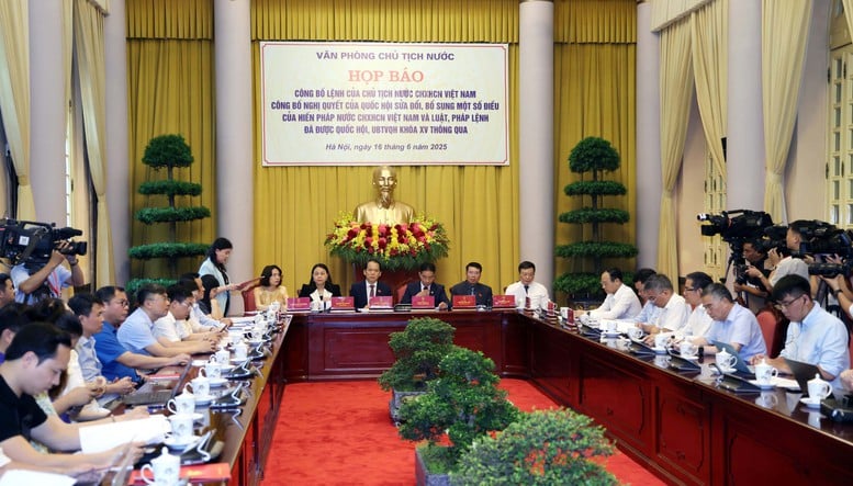 Công bố Lệnh của Chủ tịch nước về Nghị quyết sửa đổi, bổ sung một số điều của Hiến pháp- Ảnh 1.
