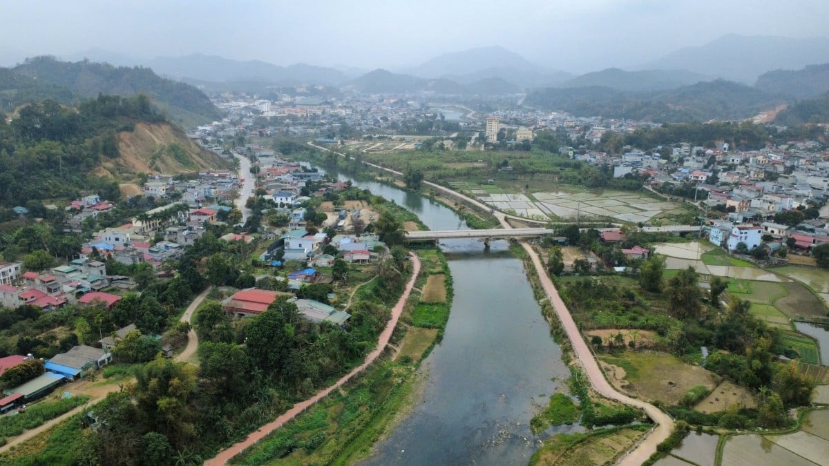 le-khai-mac-dien-ra-toi-25-4-tai-san-khau-noi-tren-dong-song-cau-tho-mong.jpg