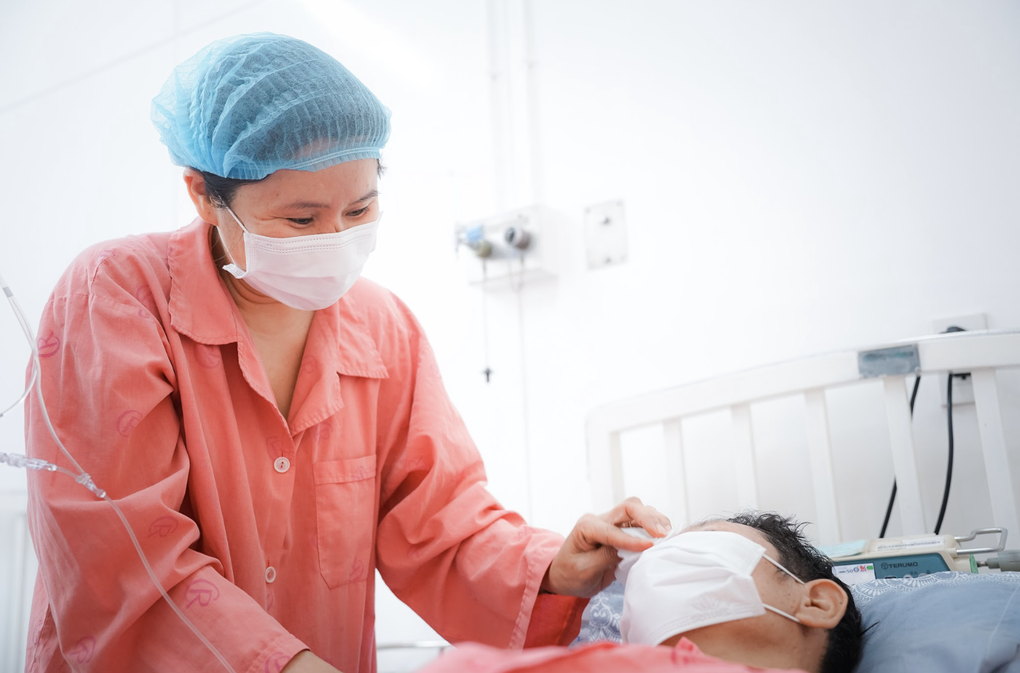 Cảnh báo phản ứng bất lợi khi người bệnh thận mạn, ung thư sử dụng thuốc - 2