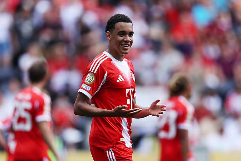 Bayern Munich lập kỷ lục khi thắng 10-0 tại FIFA Club World Cup - 2