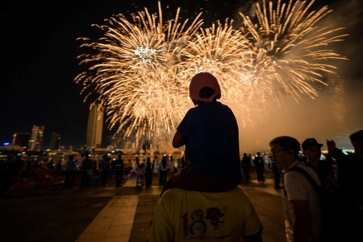 火曜日の夜のDIFF：2つの花火の「強豪」の対決 - カナダと中国 - 3