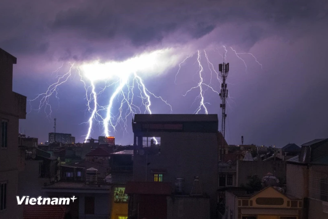 Dự báo thời tiết nguy hiểm cuối năm. (Nguồn ảnh: Vietnam+)