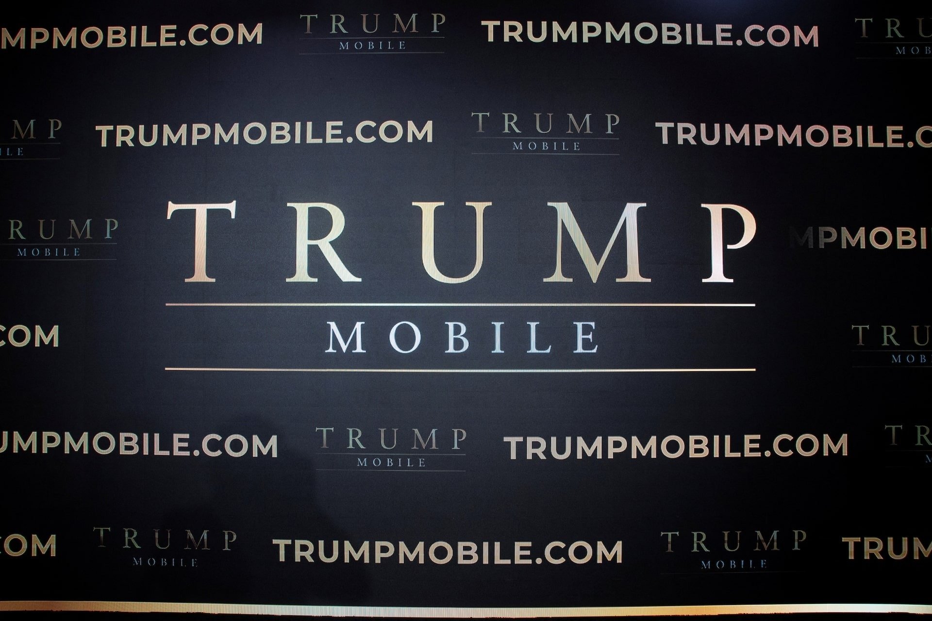 Trump Organization ban smartphone anh 1