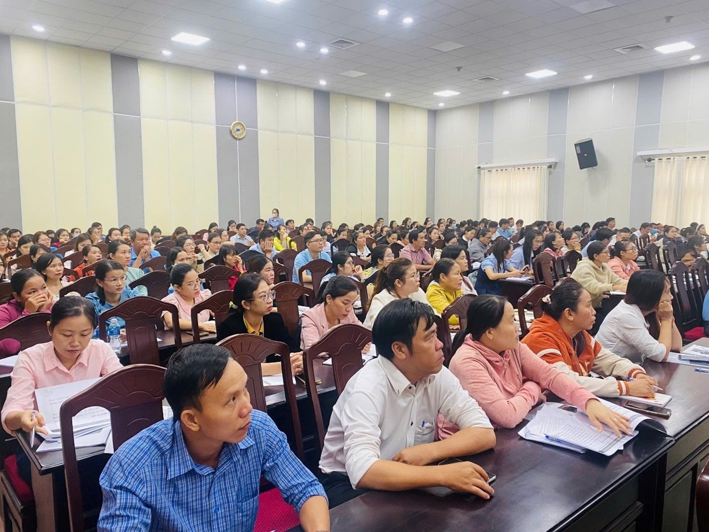 khao-sat-nguyen-vong-9794-8471.jpg.jpg