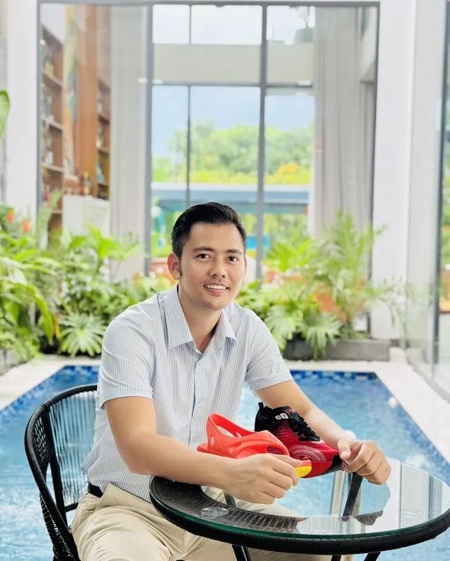 YOGA ឈានចូលអាយុ ៨ ឆ្នាំ៖ ដំណើរនៃរបកគំហើញបន្តនៃរូបថតម៉ាកវៀតណាម ១