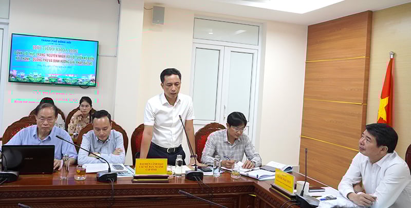 តំណាង​ឧស្សាហកម្ម​រួម​ចំណែក​គំនិត។