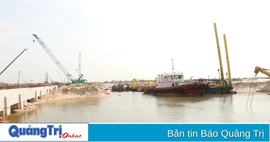 Yêu cầu quản lý, giám sát khoảng 60.000 m3 cát nạo vét từ Dự án Khu bến cảng Mỹ Thủy