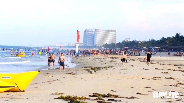 bãi biển Đà Nẵng - Ảnh 2.