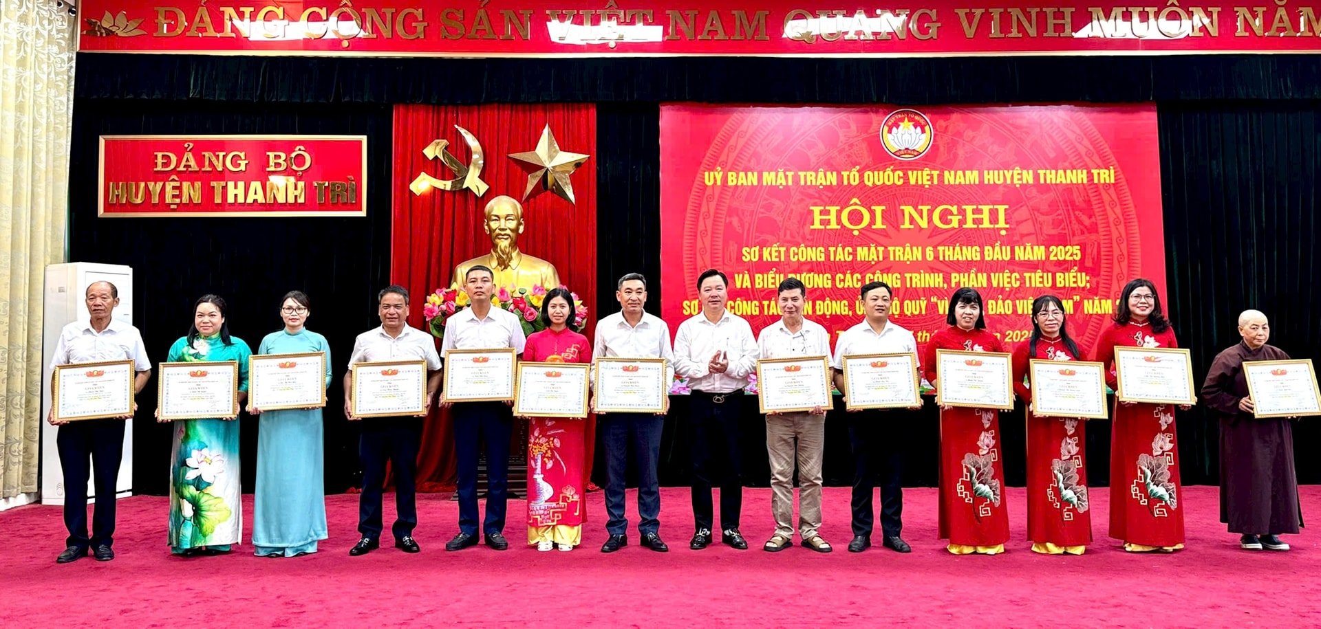 khen-thuong-17-6.jpg