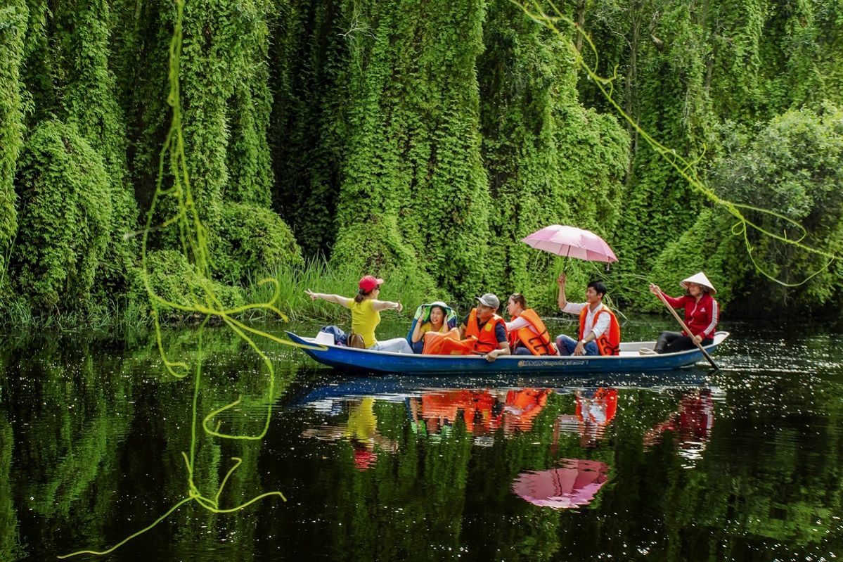 TP. Hồ Chí Minh - Long An hợp tác phát triển sản phẩm du lịch về nguồn “Sắc màu vùng biên” - Ảnh 2.