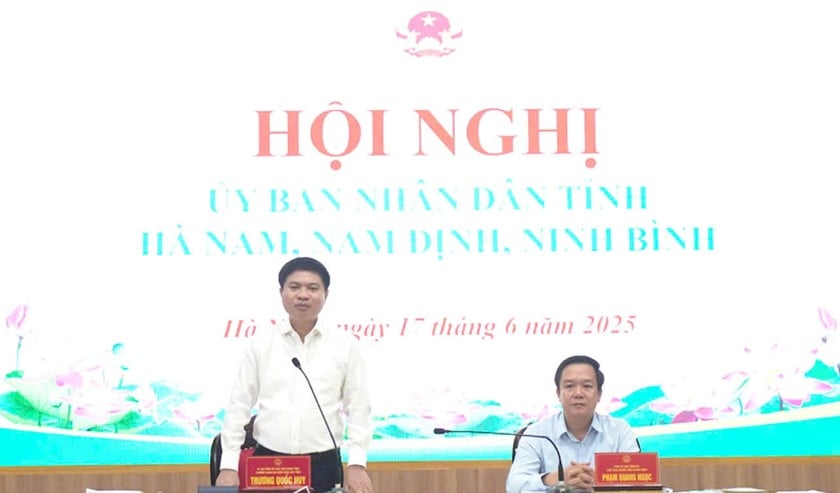 Ông Trương Quốc Huy, Chủ tịch UBND tỉnh Hà Nam phát biểu tại hội nghị.